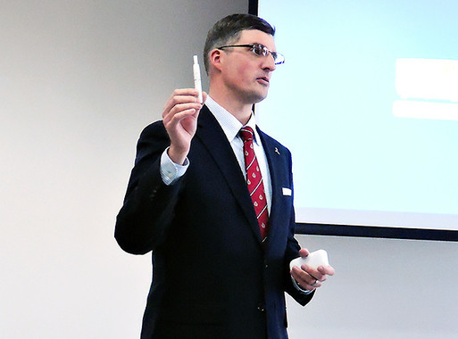 1本のヒートスティックで、14回吸い込むか、6分間のいずれかで楽しむことができる