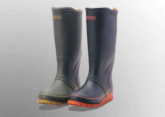 タフで歩きやすい長靴登場！