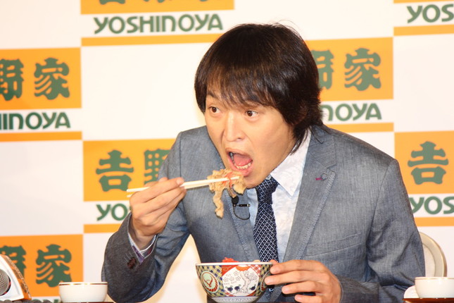 並盛の豚丼を試食