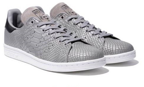 スネーク柄が新しい！「Stan Smith」登場