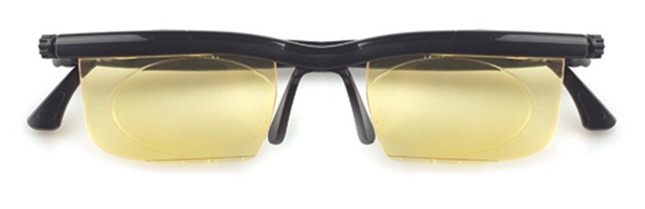 インターフェースはブラック・クリアーの2色