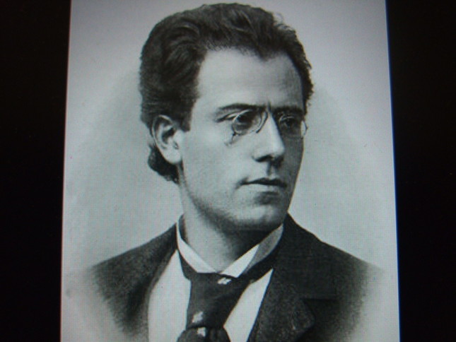 比較的若いころのマーラーの肖像