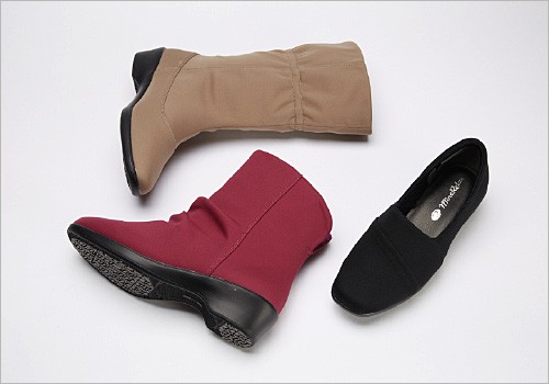 防水＋(1)強力撥水（2）ムレにくい(3）やわらかい