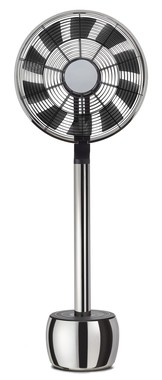 新潟・燕の金属加工技術で磨き上げられたステンレスモデルも用意