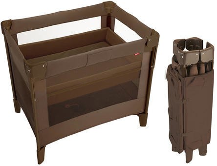 アップリカだけのコンパクト折りたたみ構造