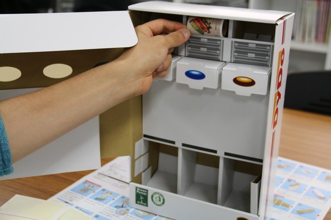 缶の補充方法もリアル