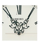 すれ違う時にはしっぽ同士がハートを形作る