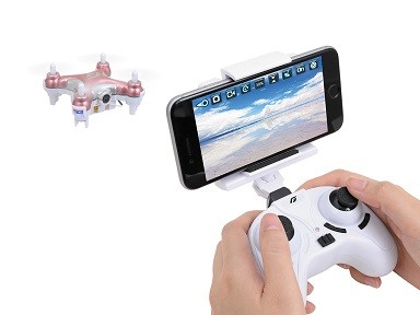 映像をスマホでモニター、操縦も