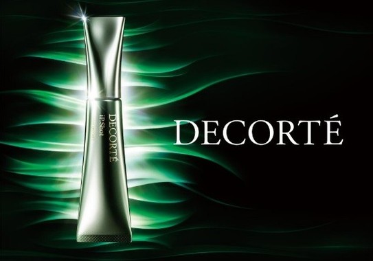 ハリとツヤを与える高機能エイジングケア美容液