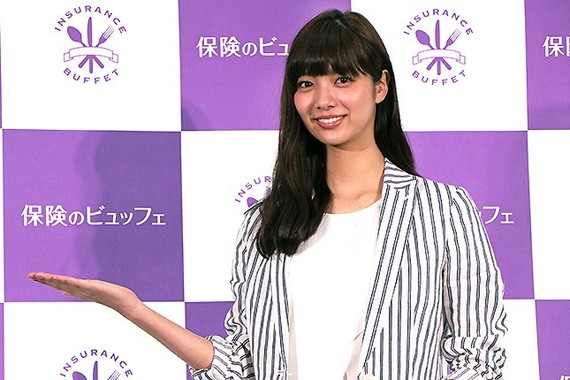 新川優愛さん