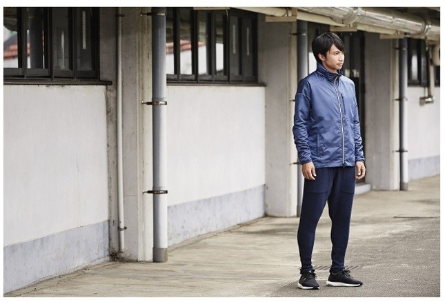 プレミアムなスポーツウェア「ICON」