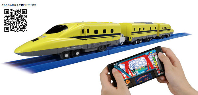 カメラ映像を見ながら、スマートフォンで操作