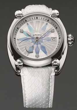 幾何学模様とダイヤモンドが美しい高級ウオッチ