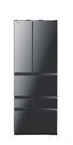 冷蔵庫の横幅と奥行きを抑えながら、高容積技術「マジック大容量」を採用！（写真は「VEGETA GR‐K600FWX」）