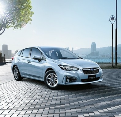 国産初の歩行者用エアバッグ搭載！