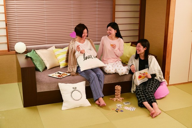 PEACH JOHNのパジャマでパーティー