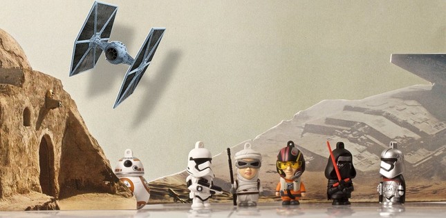 「スター・ウォーズ」に登場したキャラクターをデザインした「ソフビ型」アイテム