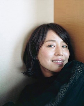 石田ゆり子さん