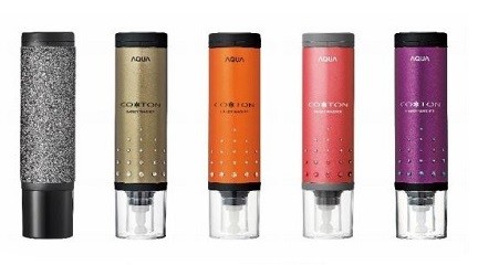 高級感を演出するクリスタルファブリックをあしらった（写真は、「Crystal Fabric Model」と水面に輝く「水」のイメージをデザインした「Crystal Model」）