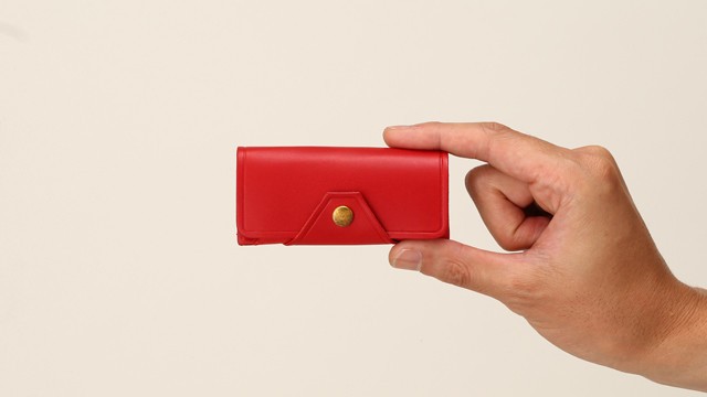 手のひらサイズの新スタイルミニ財布「Tiny」