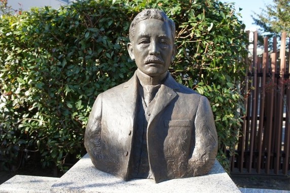 夏目漱石が「アンドロイド」に！（画像は記事とは関係ありません）