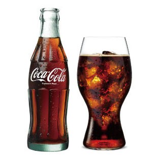 コカ・コーラの魅力を最大限に引き出すリーデルグラス