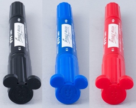 油性ペン～各300円(税込)