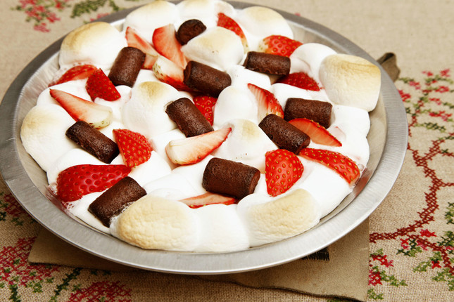 「マシュマロ×いちご×焼きチョコ【ベイク】」（撮影・画像提供：山崎智世、以下同）