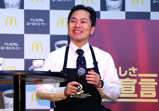 筧さんとフリートークを行った、コーヒーアドバイザー・コーヒー鑑定士の中平尚己さん