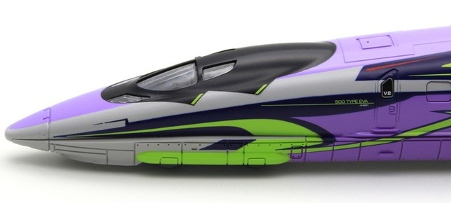 シャープなデザインをモバイルバッテリー化