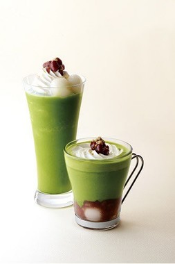 「抹茶白玉あずきラテ」と「ソルベージュ抹茶白玉」