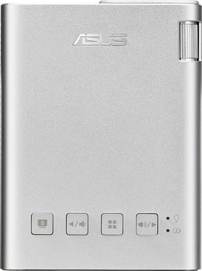 カラーはシルバー