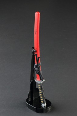 掛け台に置かれた土方モデル