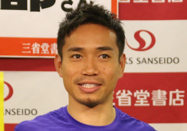 長友佑都がプライベートでもこだわるカズの姿を語った（写真は2016年12月撮影）