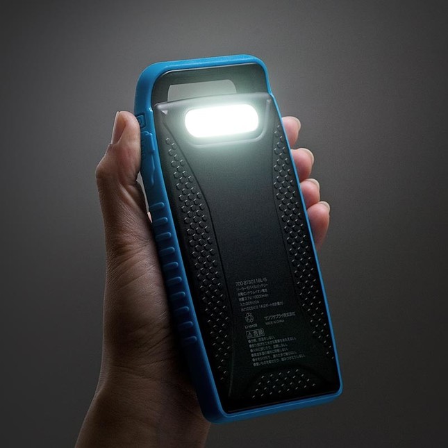 本体裏面のLEDライト