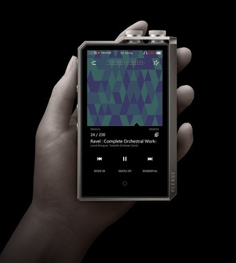 2つのアナログホイール「デュアルホイール」搭載