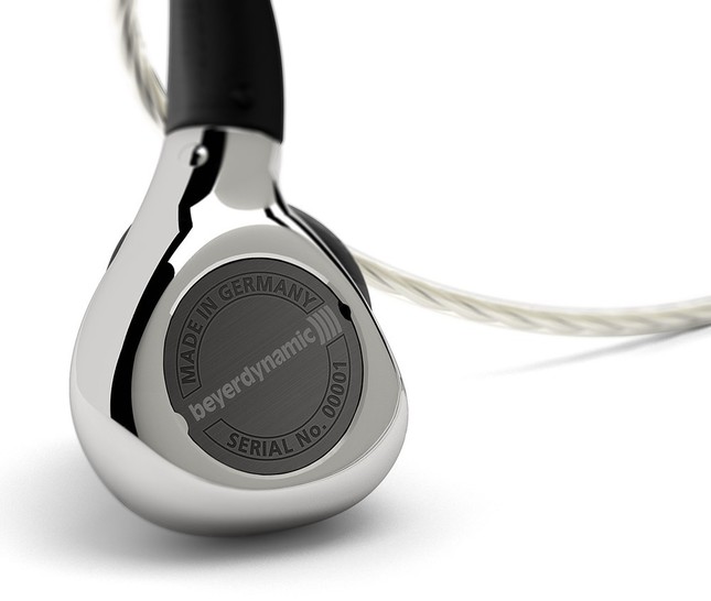 ジュエリーを連想させる美しい外観