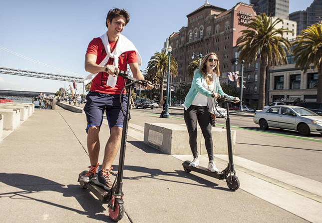 利用イメージ（日本の公道では走行不可）