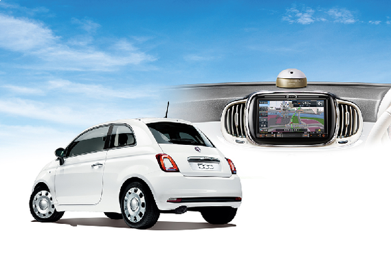 「Fiat 500」にカーナビゲーション初装備！
