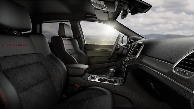 グランドチェロキーで最もオフロード走行に卓越した限定モデル
