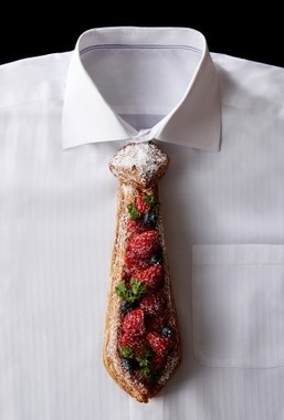 形もボリュームもユニークなパン
