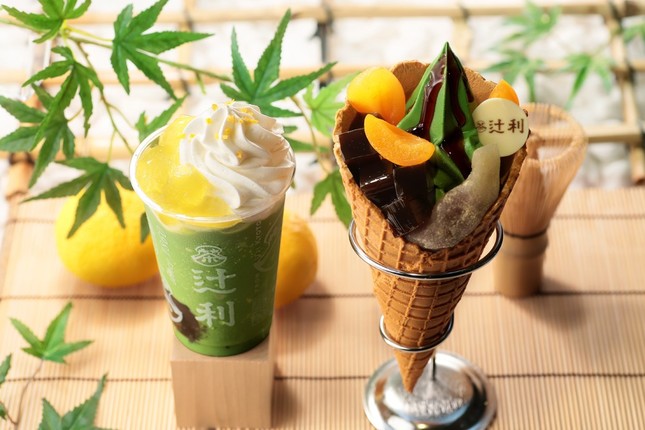 （右）夏のパルフェ（左）スムージーゆずジュレ