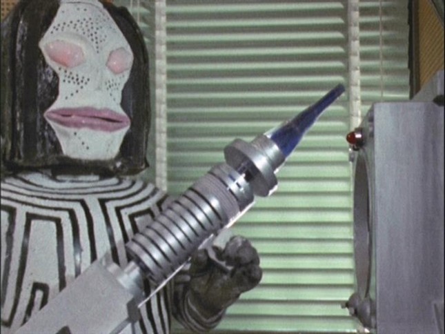 初代ウルトラマン第28話の1シーン