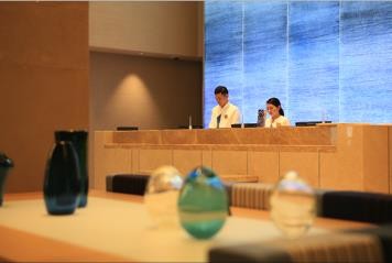 伝統工芸品がお出迎え