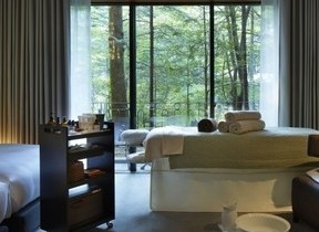 旧軽井沢ホテルから秋のスパプラン　希少なローズ精油「ラディアンス ローズ」