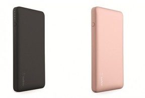 2.4A出力でスマホを急速充電　コンパクトで薄いモバイルバッテリー