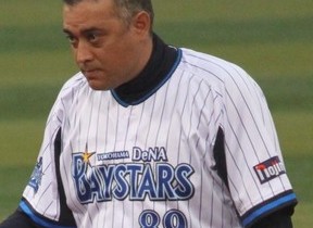 中日の低迷は「友利コーチが原因」 「強制送還」乱発にファン激怒