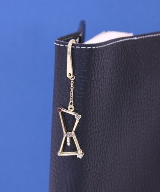 キラキラで目立つ