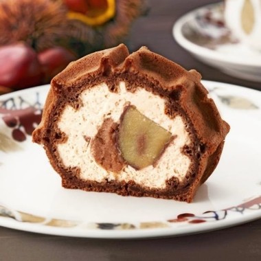 「くるくるワッフル渋皮マロンロール」