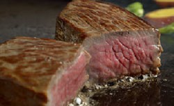 黒毛和牛のステーキと焼きしゃぶの2点盛り